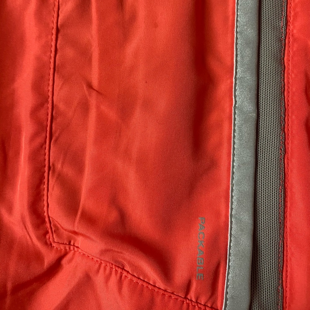 Helly Hansen Packable Pink Full Zip Spring Jacket - image 4